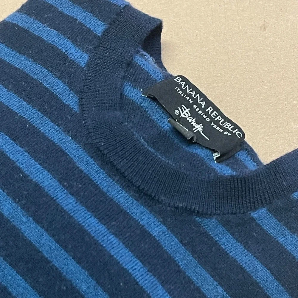 Banana Republic Baruffa Sweater Medium Blue Stripe Italian Merino Wool Crew Neck
